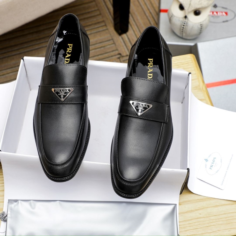 Pra*a leather shoes